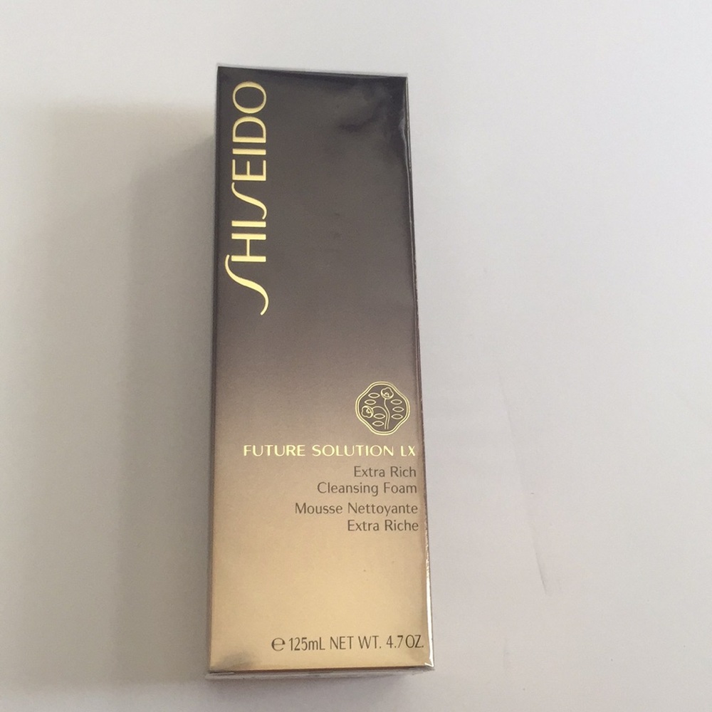 Shiseido future solution LX